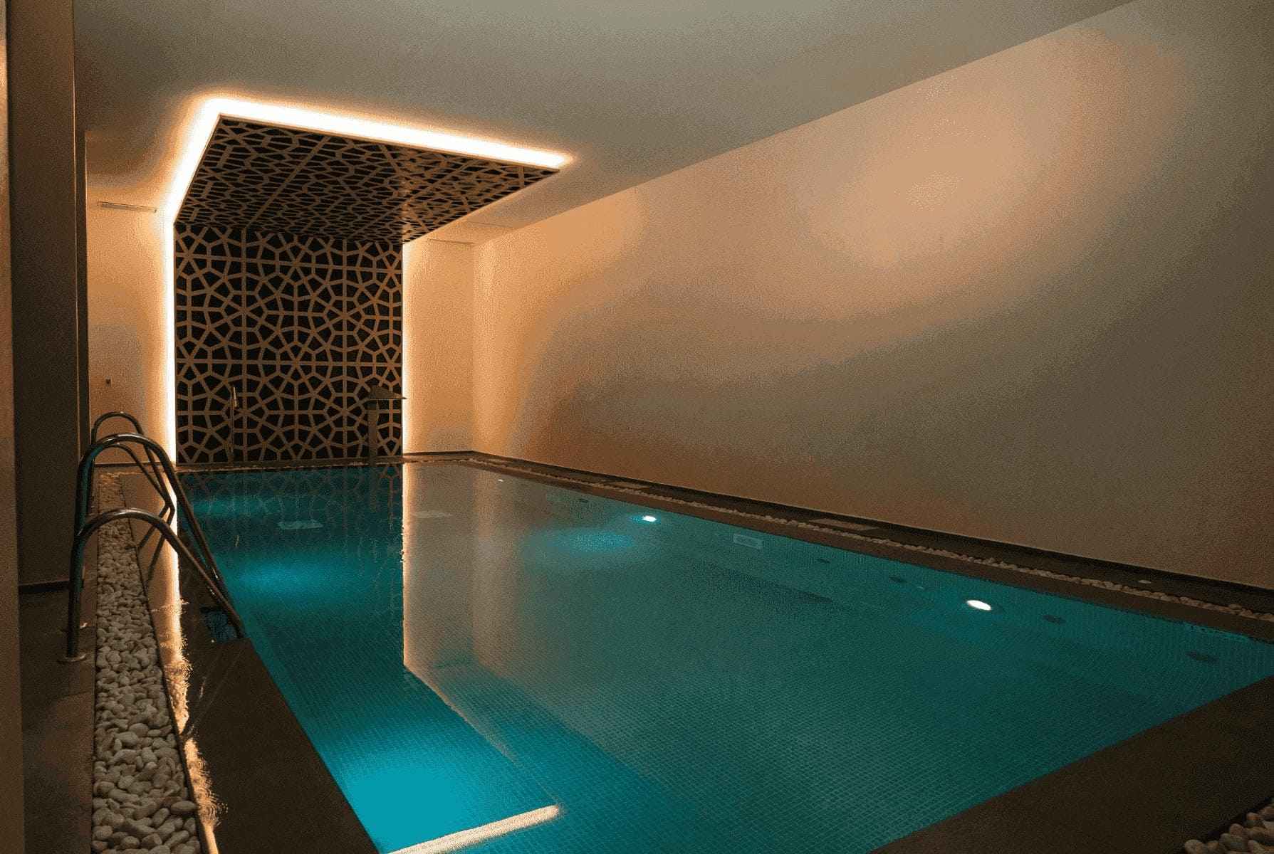 hard_rock_hotel_marbella_piscina_rock_spa