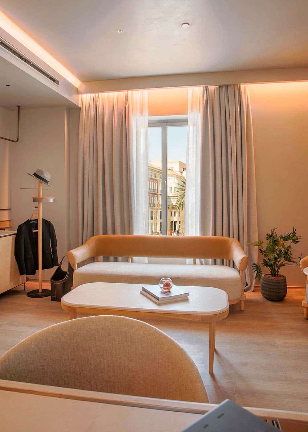 Only-YOU-Hotel-Malaga-Junior-Suite-OY-Love-4