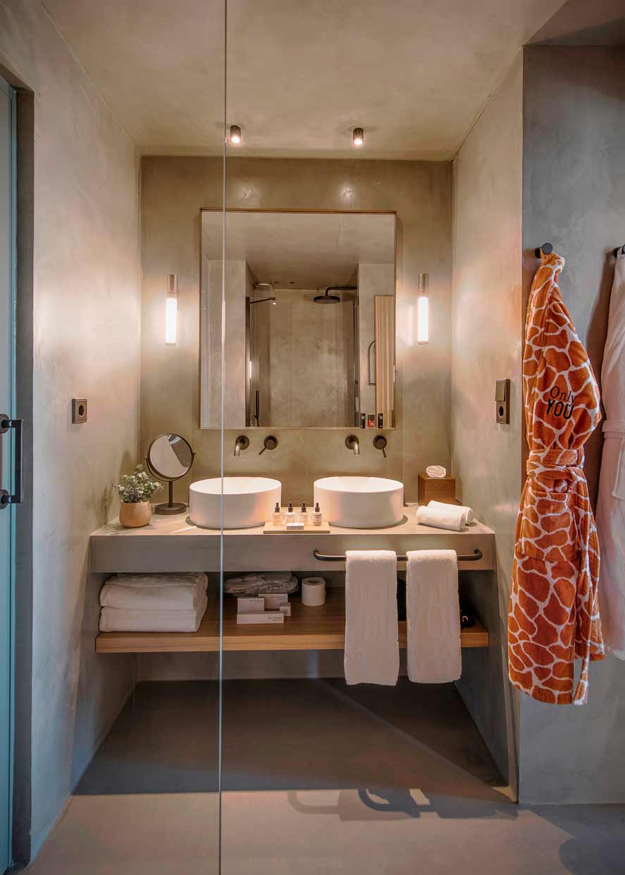 only-you-malaga-junior-suite-terrace-marina-2