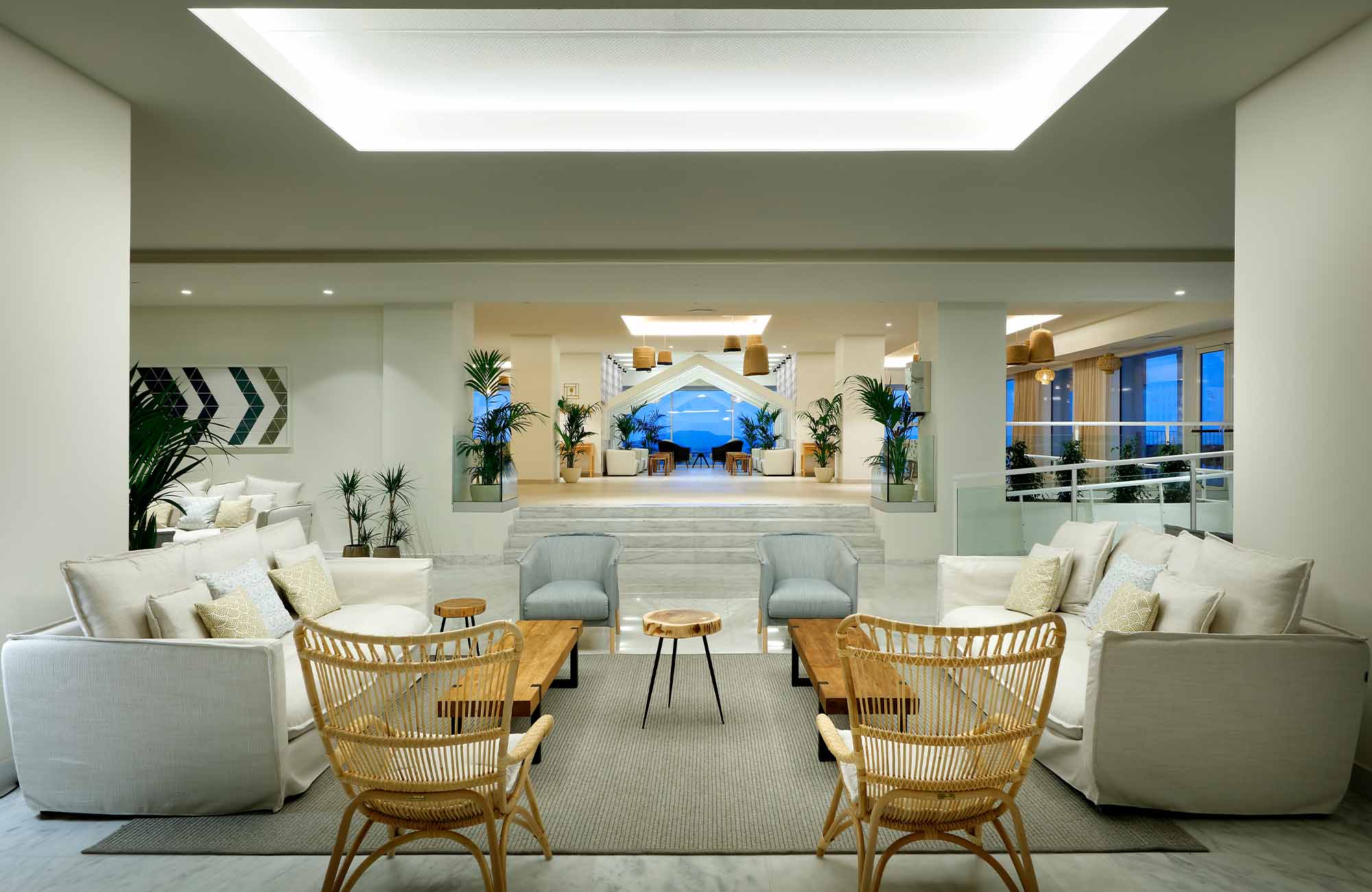 palladium-menorca-gregal-lobby-bar