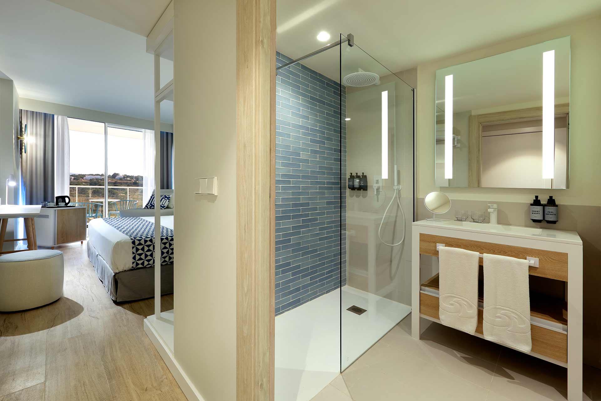 PALLADIUM-MENORCA-DELUXE-FAMILIAR_Baño