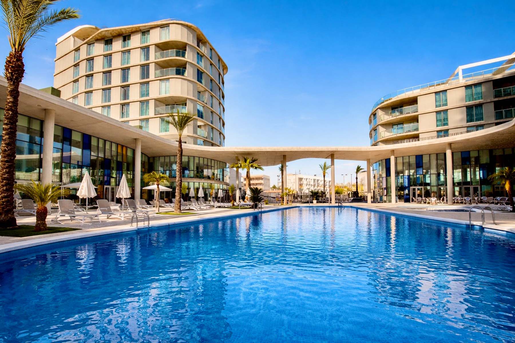 palladium-hotel-peniscola-piscina