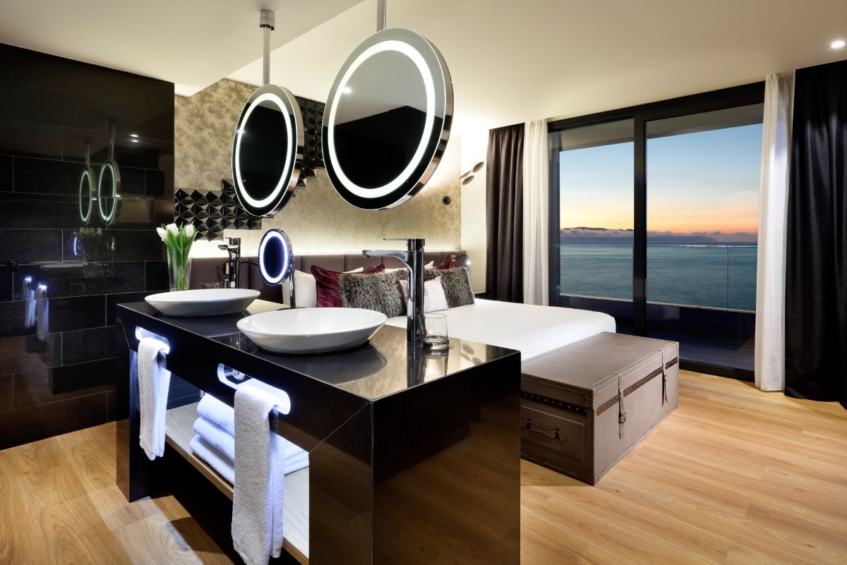 rock-suite-diamond.jpg