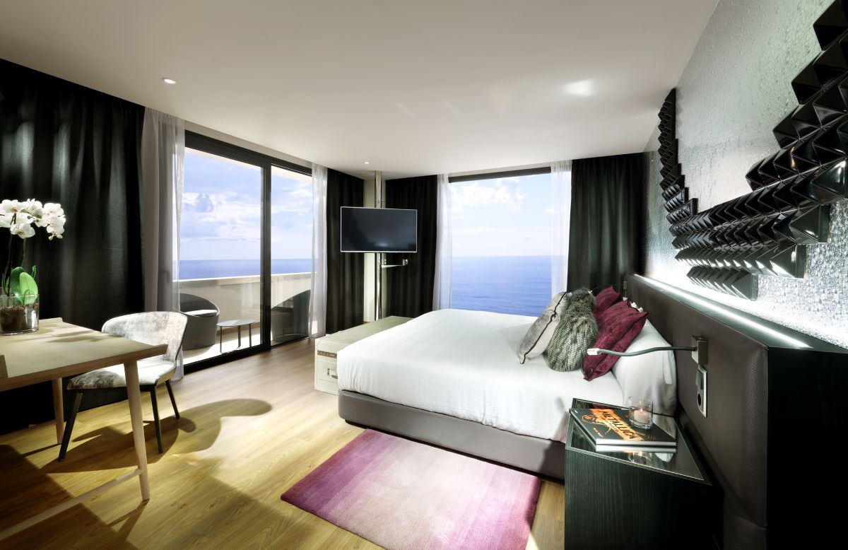 rock-suite-platinum.jpg