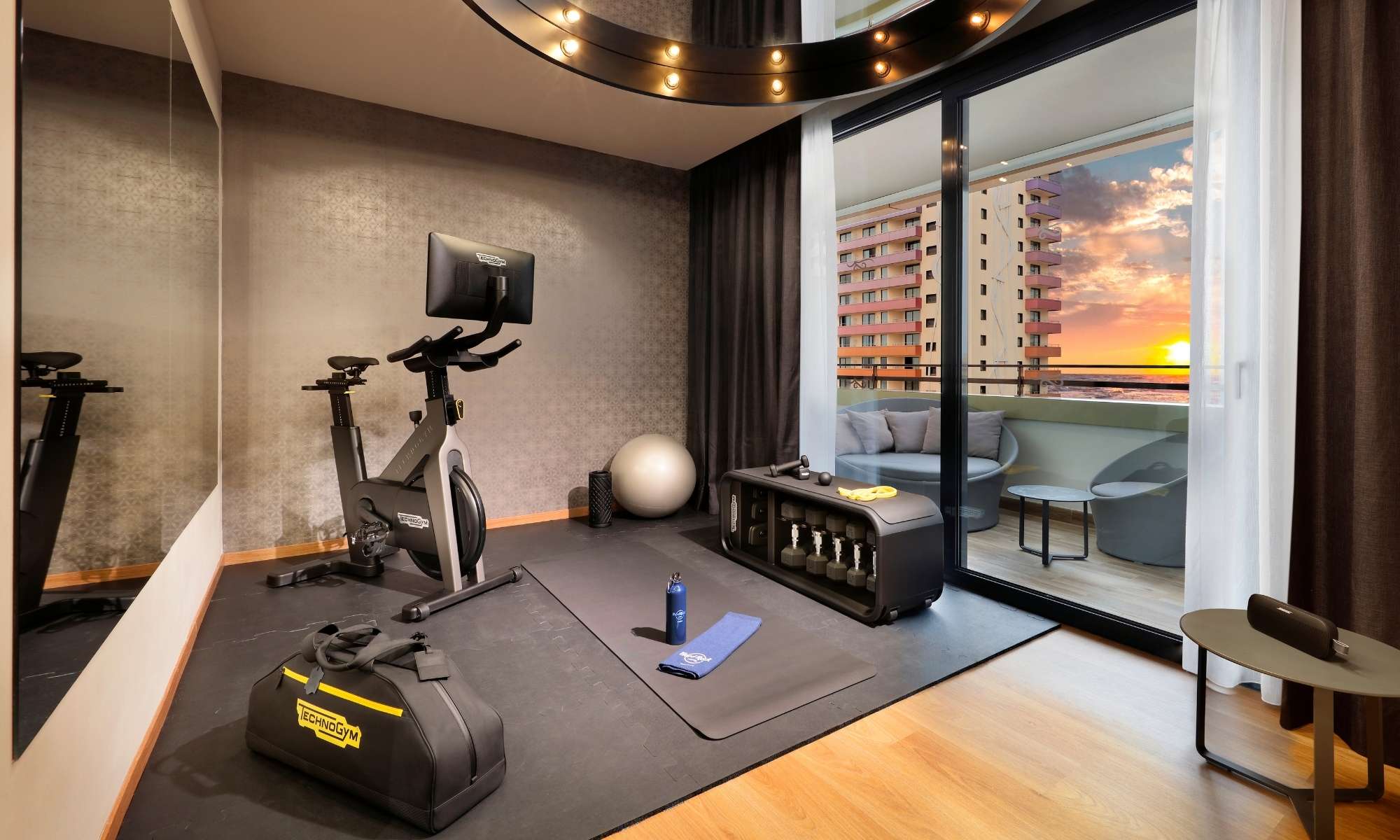 Hard Rock Hotel Tenerife Silver Suite Studio Fitness
