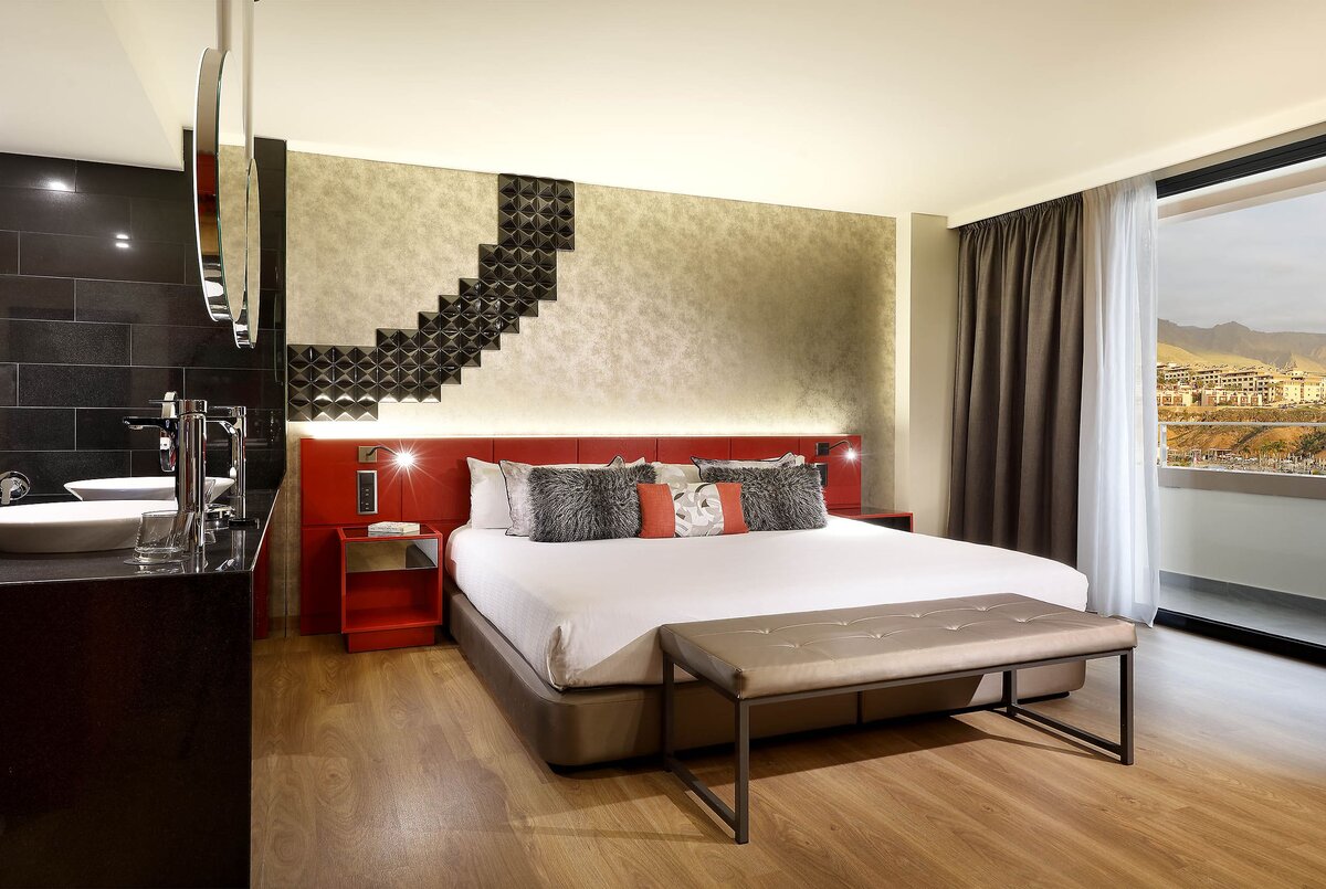 hard_rock_hotel_tenerife_studio_suite_silver_cama