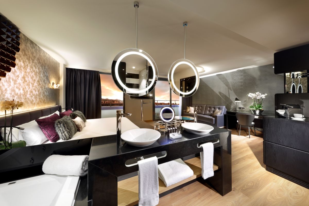 rock-royalty-studio-suite-5.jpg