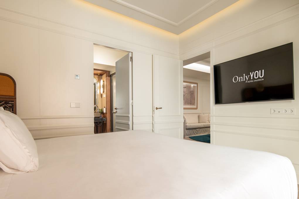 Only-YOU-Hotel_Valencia_Junior_Suite_Deluxe_03