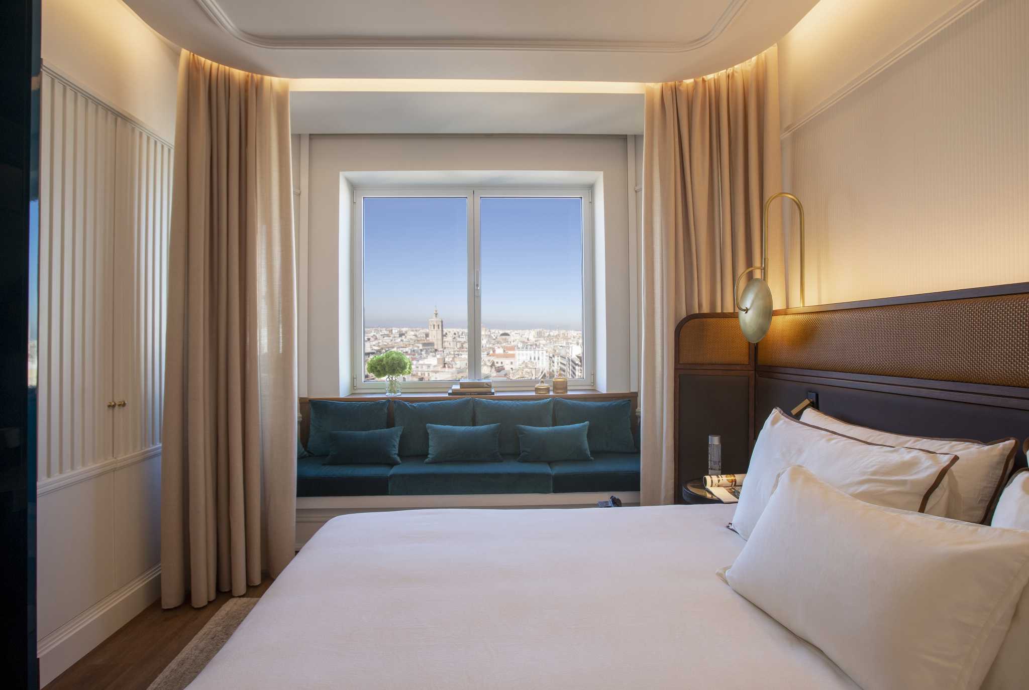 Only-YOU-Hotel-Valencia_Premium_con_vistas_06