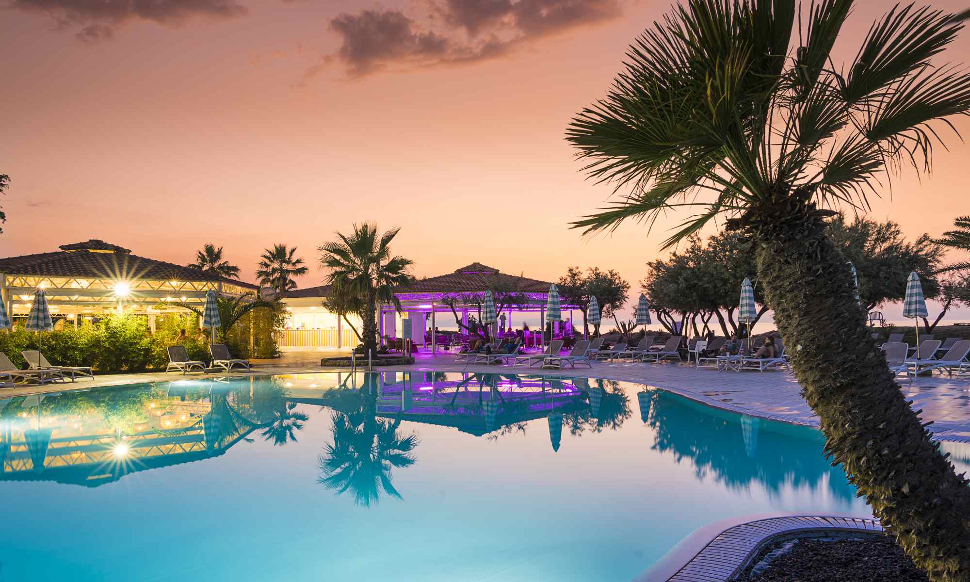 grand_palladium_sicilia_resort_spa_beach_bar