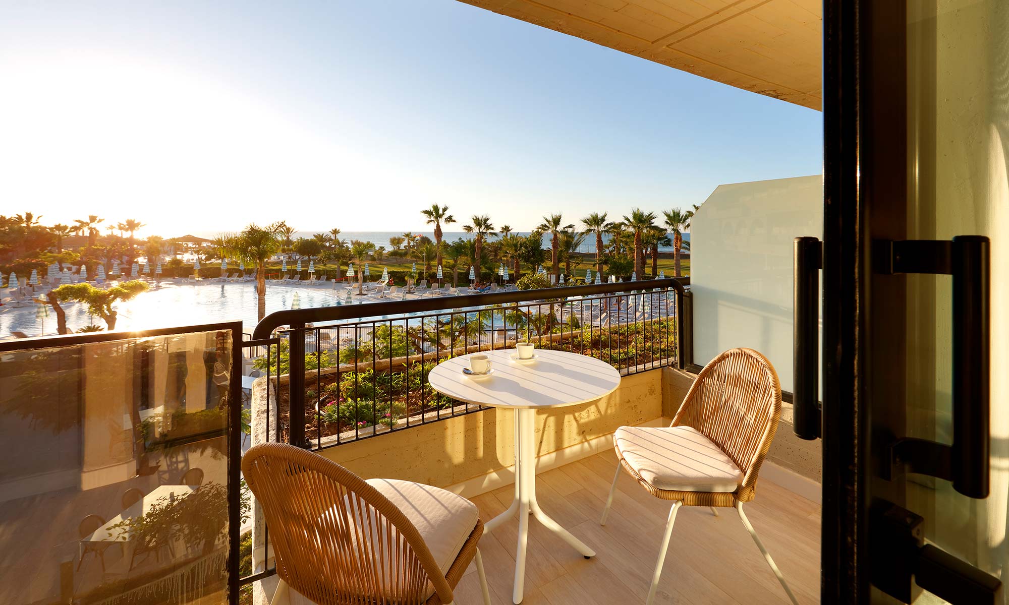 Grand-Palladium-Sicilia-Connecting-Family-Deluxe-Sea-View4