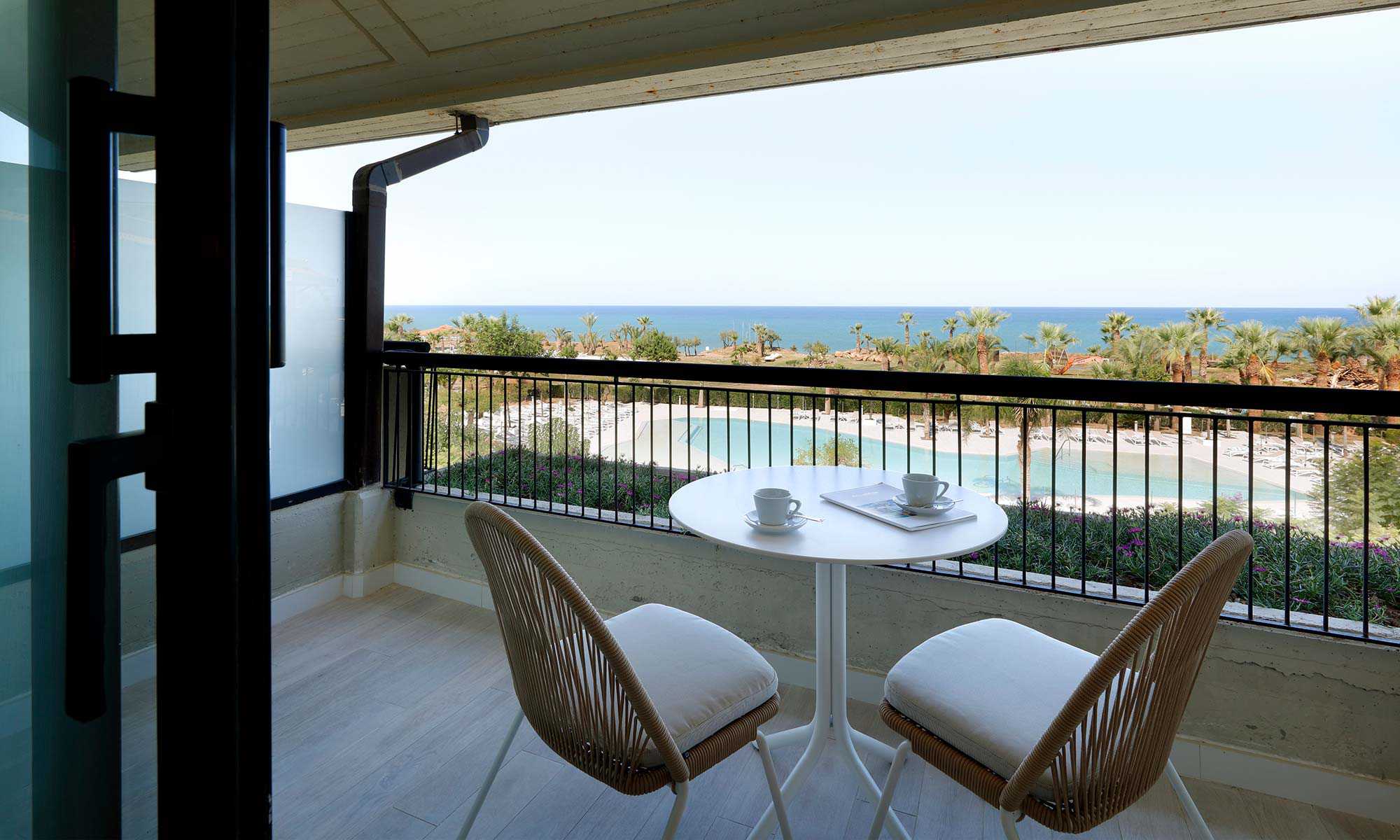 Grand-Palladium-Sicilia-Deluxe-Sea-View2