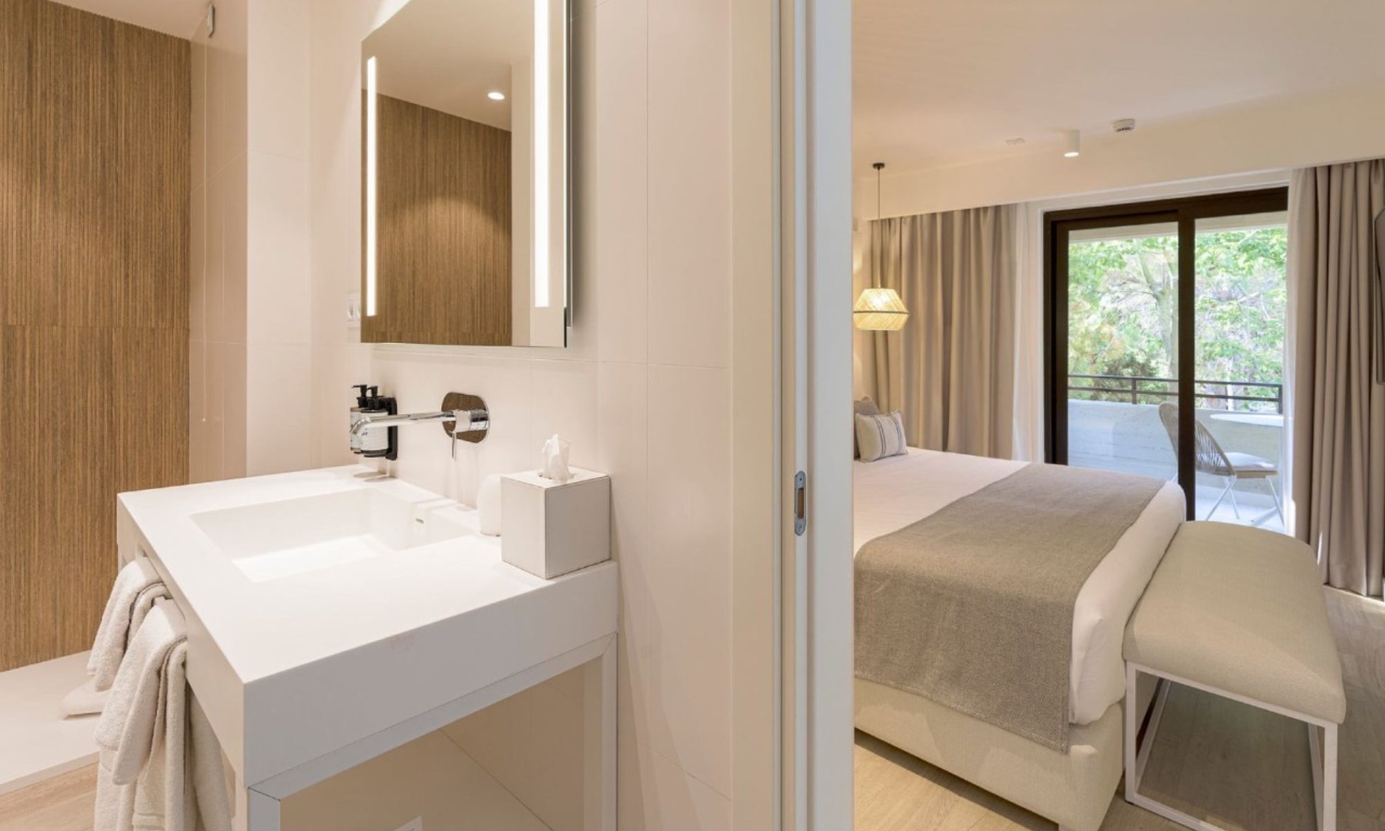 the-signature-level-at-grand-palladium-sicilia-bano-signature-level-junior-suite