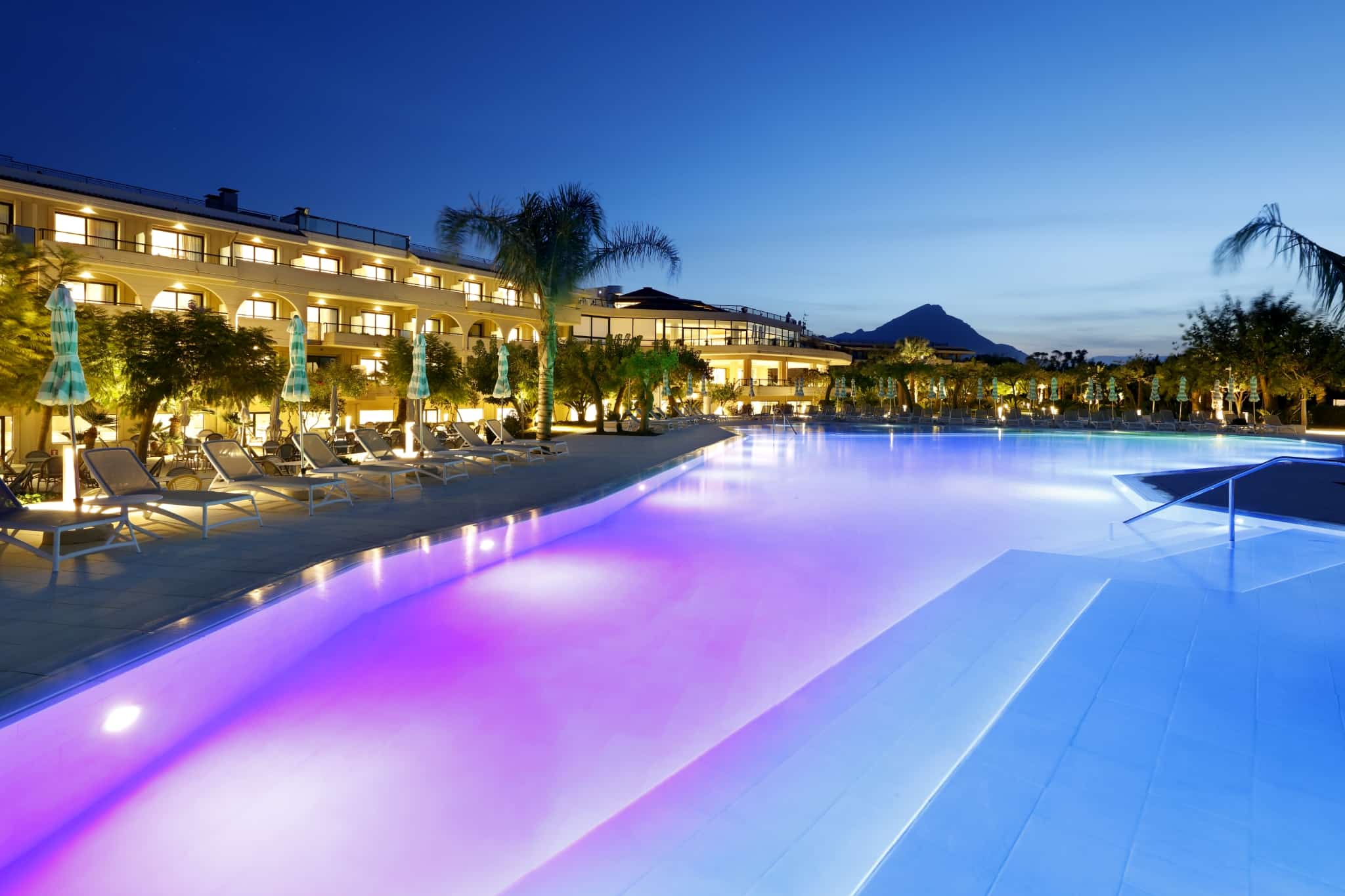 The Signature Level at Grand Palladium Sicilia Resort & Spa y Grand Palladium Sicilia Resort & Spa Piscina
