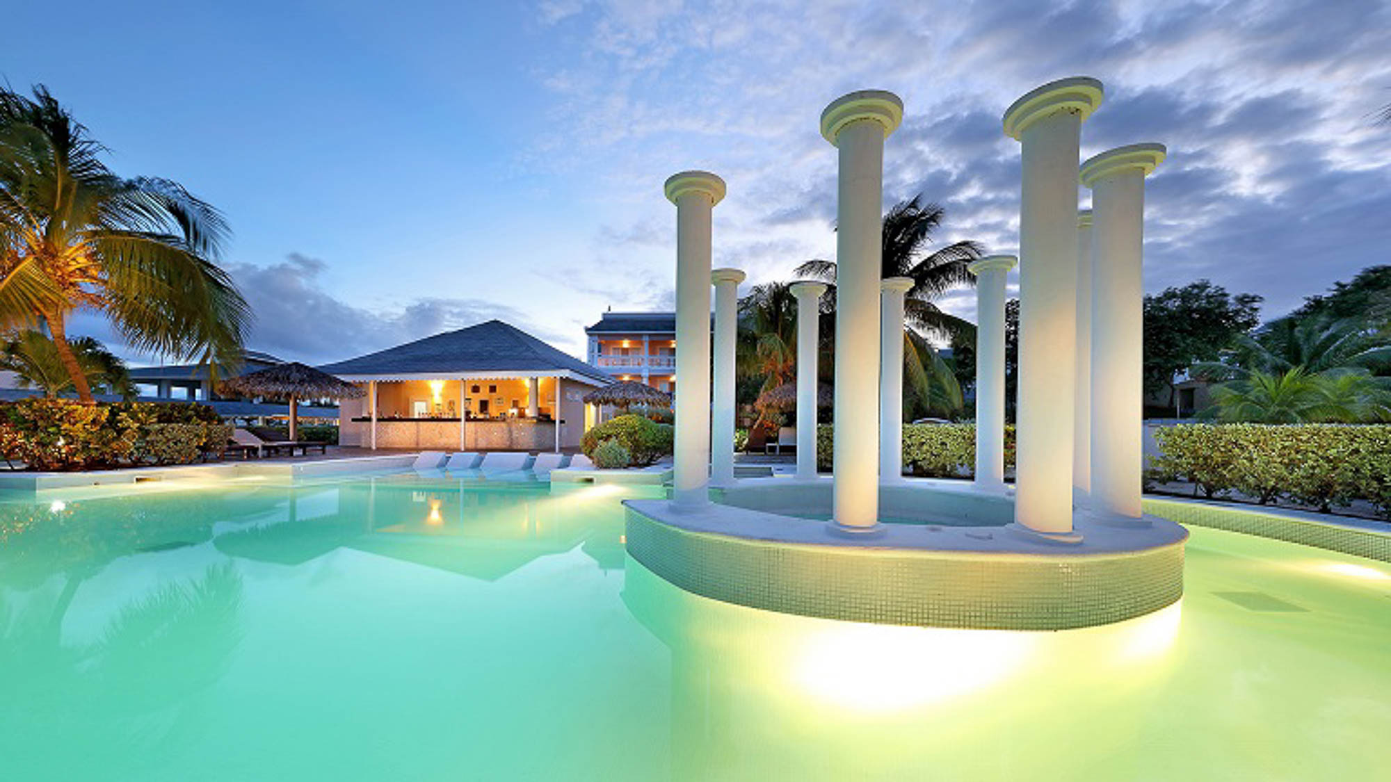 Coral Pool Bar