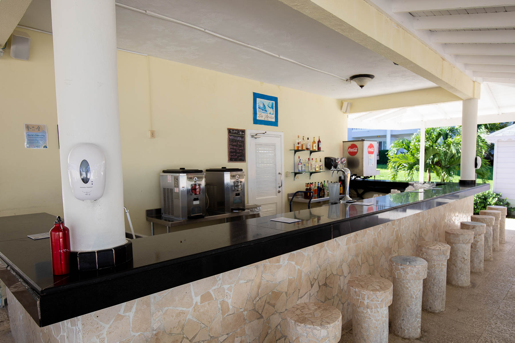 Grand-Palladium-Jamaica-Complex-Las_Brisas_Bar