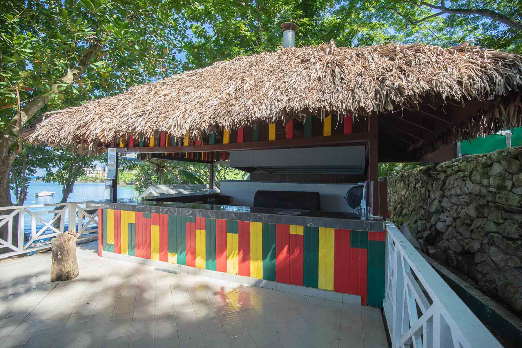 Grand-Palladium-Jamaica-Complex-Jerk_Hut_Sunset_Cove