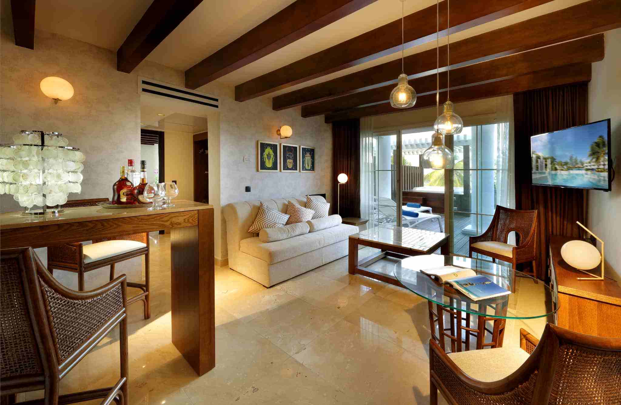 Grand_Palladium_Lady_Hamilton_Ambassador_Suite2