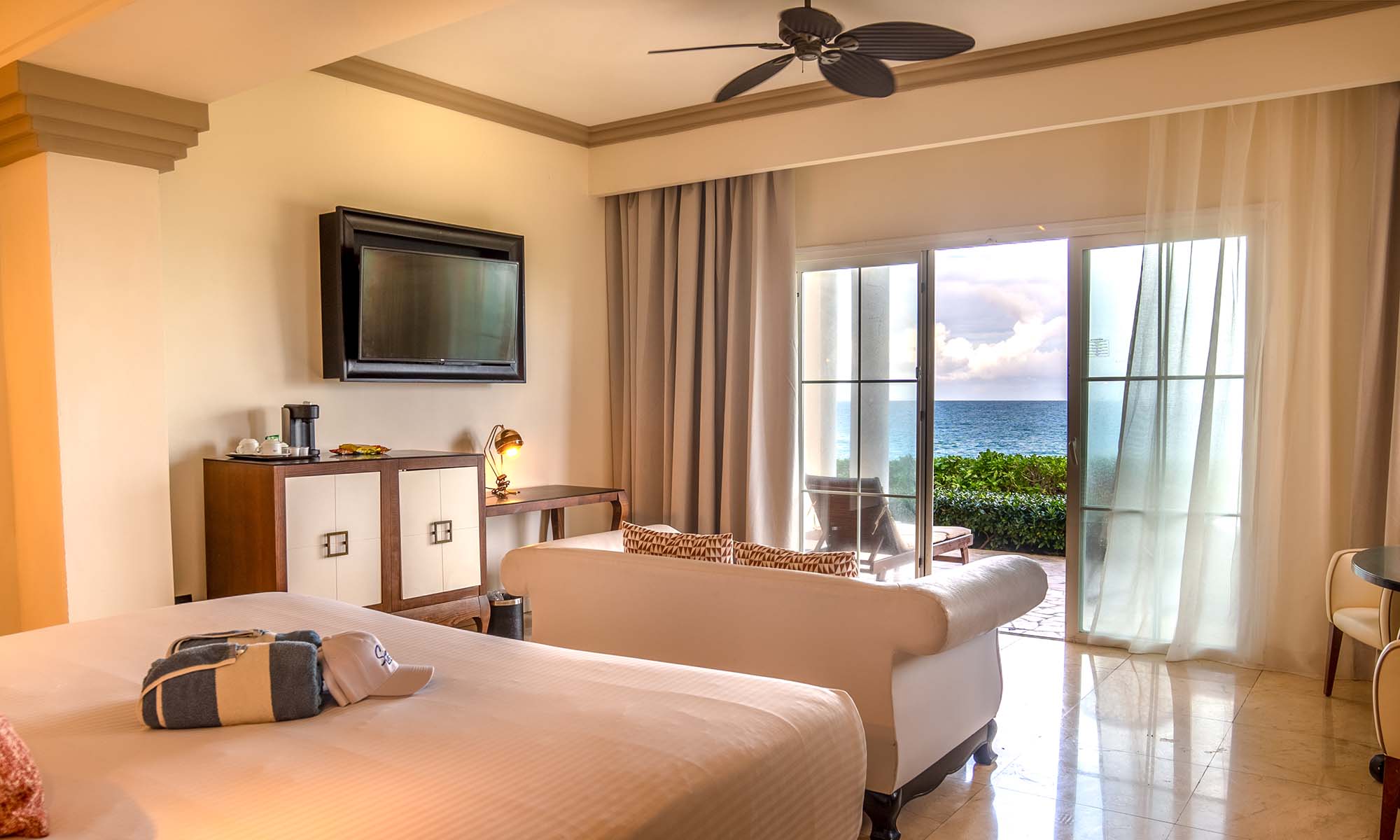 The Signature Level at Grand Palladium Lady Hamilton Villa Suite Panoramic Ocean View