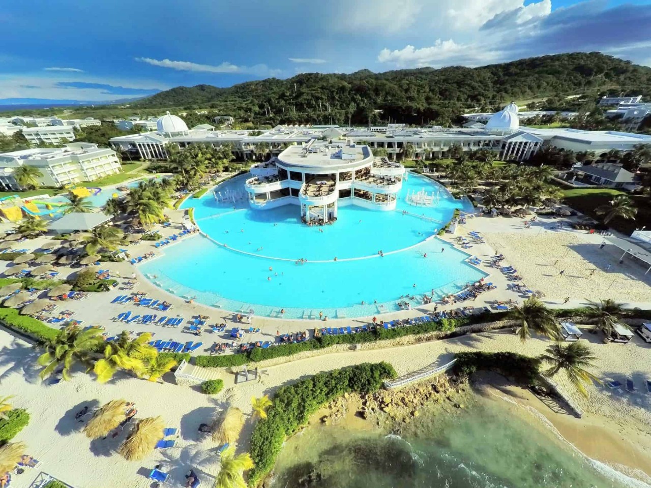 The Signature Level at Grand Palladium Lady Hamilton Resort Spa Experiences