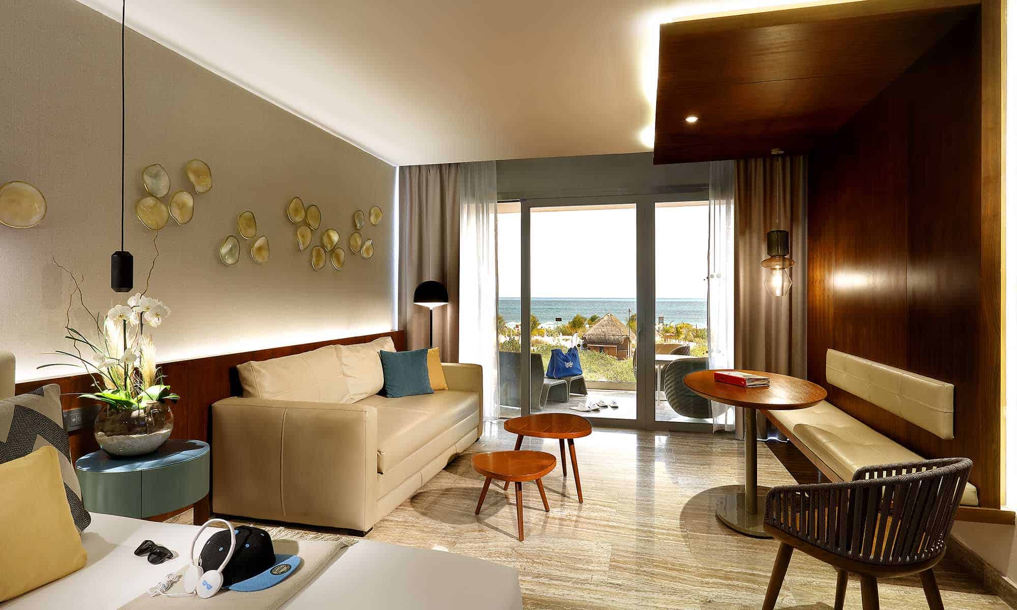 Family-Selection-Grand-Palladium-Costa-Mujeres-Junior-Suite-beachside-panoramic-ocean-view-vista-exterior