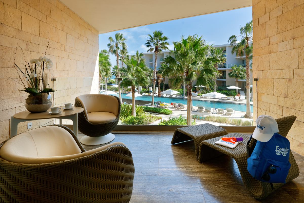 family-selection-junior-suite-beachside-1.jpg