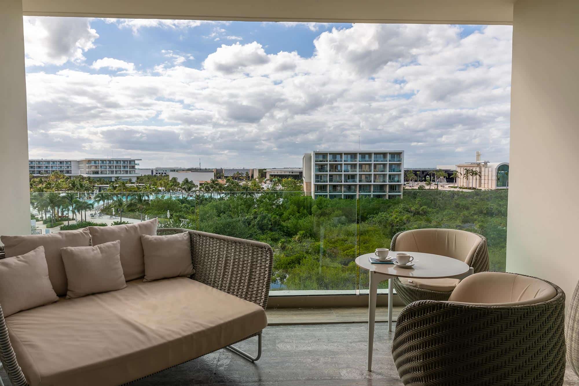 GP-Costa-Mujeres-Loft-Suite-Jacuzzi-Terrace-vista2