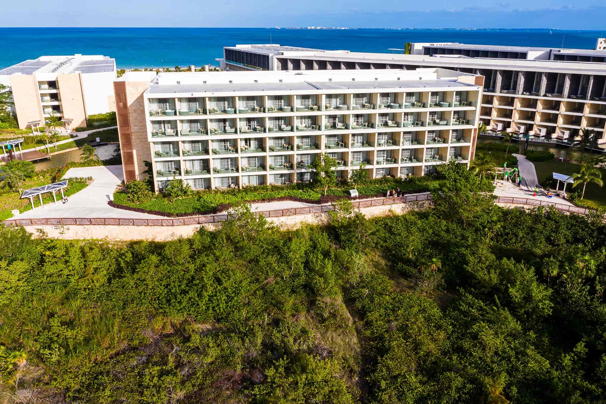 Grand Palladium Select Costa Mujeres Fachada Junior Suite Garden Lagoon View
