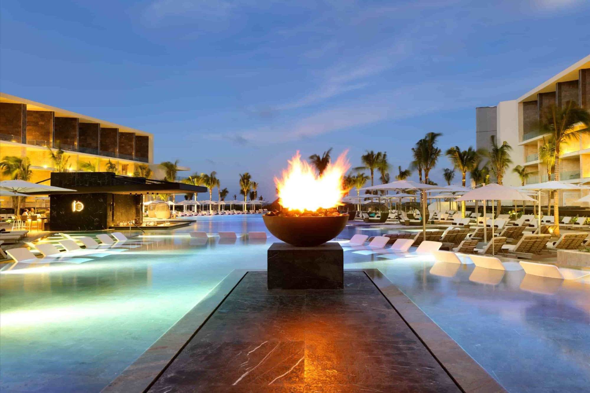 TRS Coral Hotel Piscina