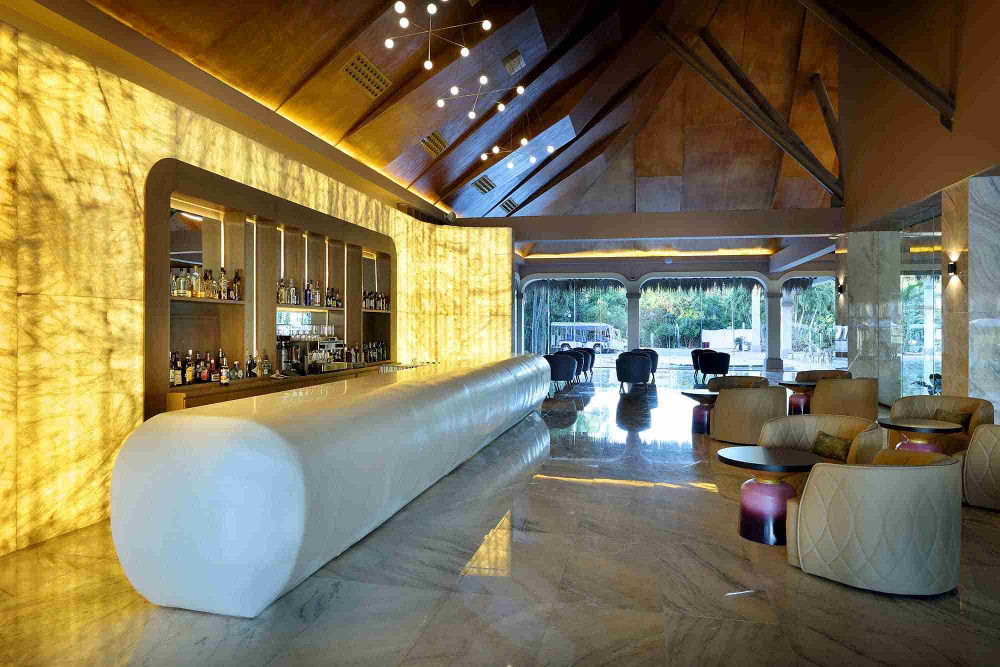 TRS-Yucatan-Hotel_Aurum_Lobby_Bar