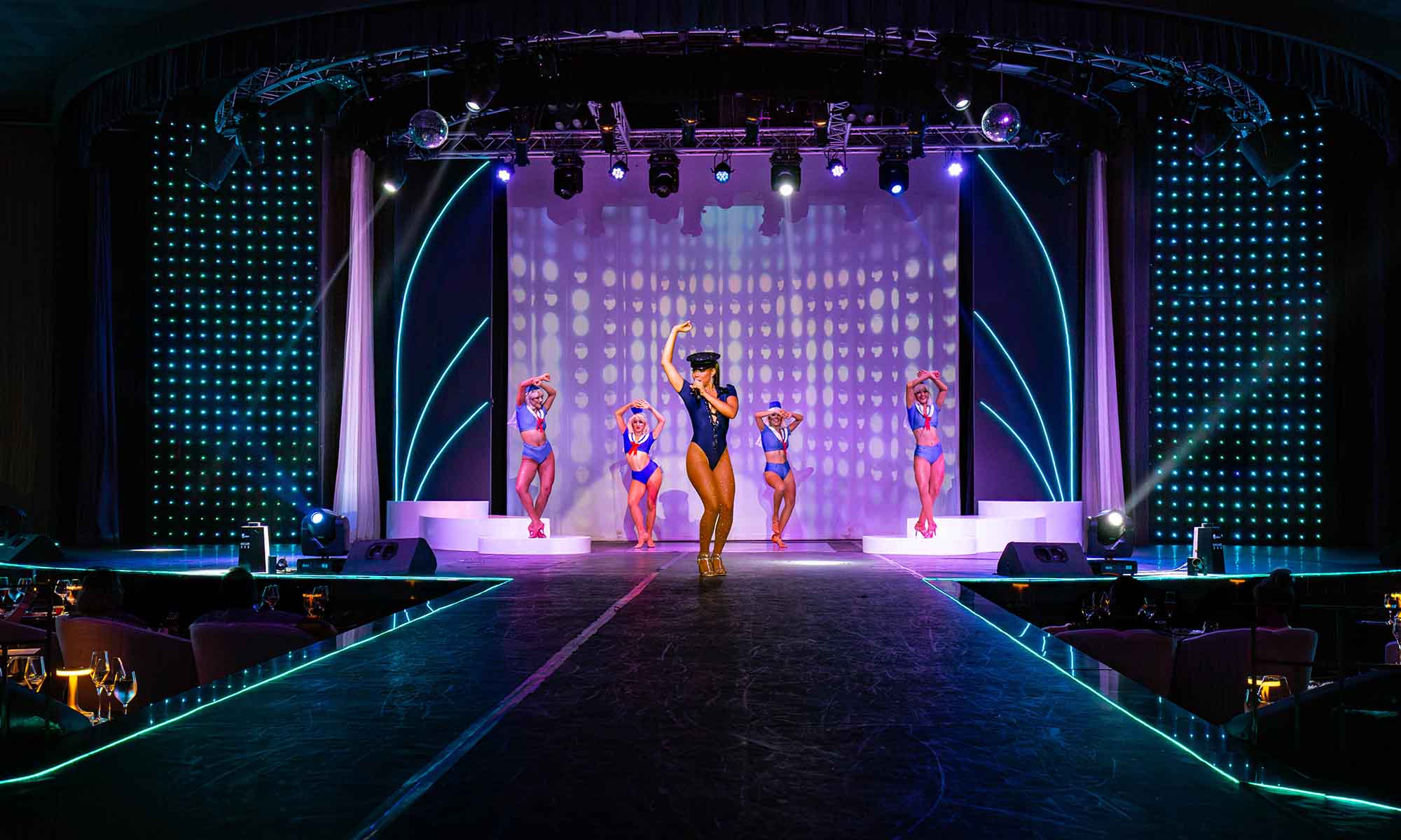 Grand Palladium Riviera Maya Restaurante Show Chic Cabaret