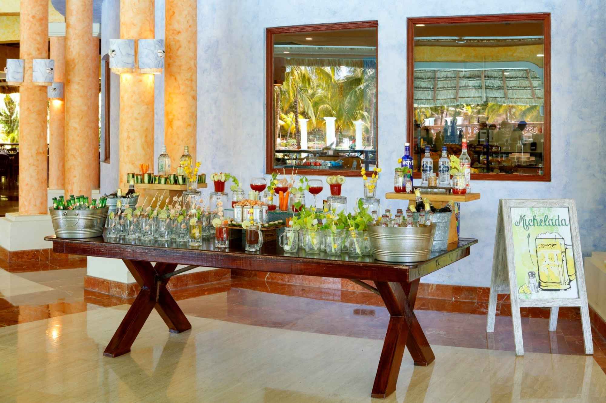 Grand-Palladium-Riviera-Maya-El-Gran-Azul-Bar5