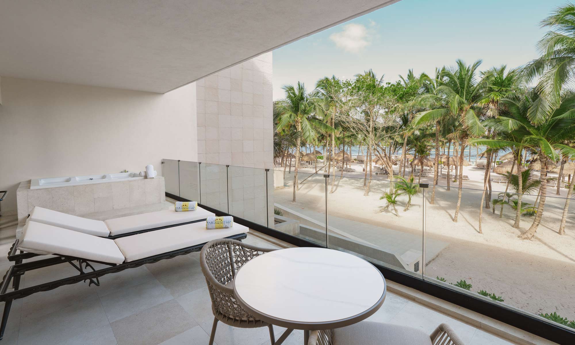 Family Selection at Grand Palladium Kantenah Resort & Spa Suite Beachside