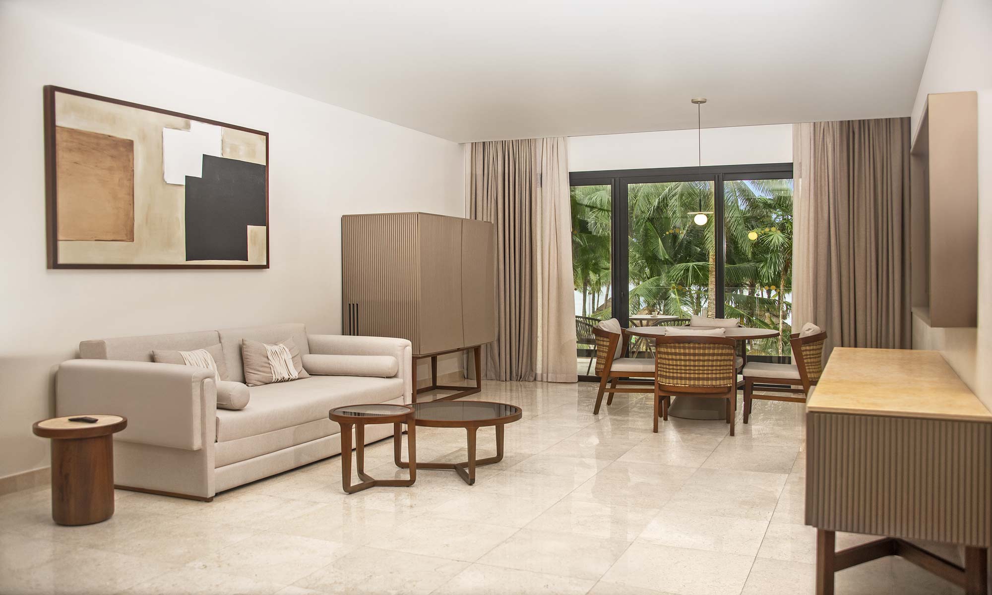 Family Selection at Grand Palladium Kantenah Resort & Spa Suite Beachside