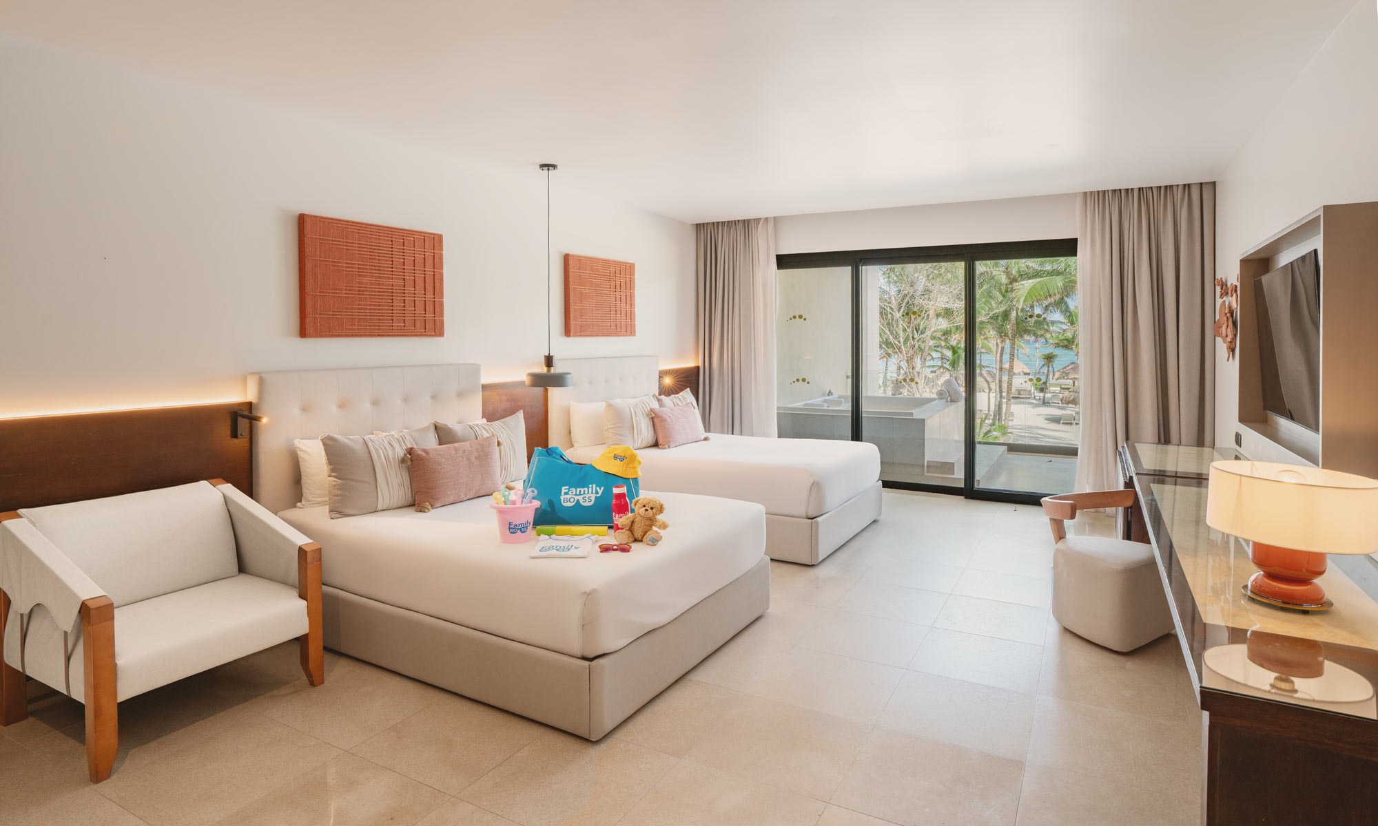 family-selection-at-grand-palladium-kantenah-resort-spa-suite-beachside-01.jpg