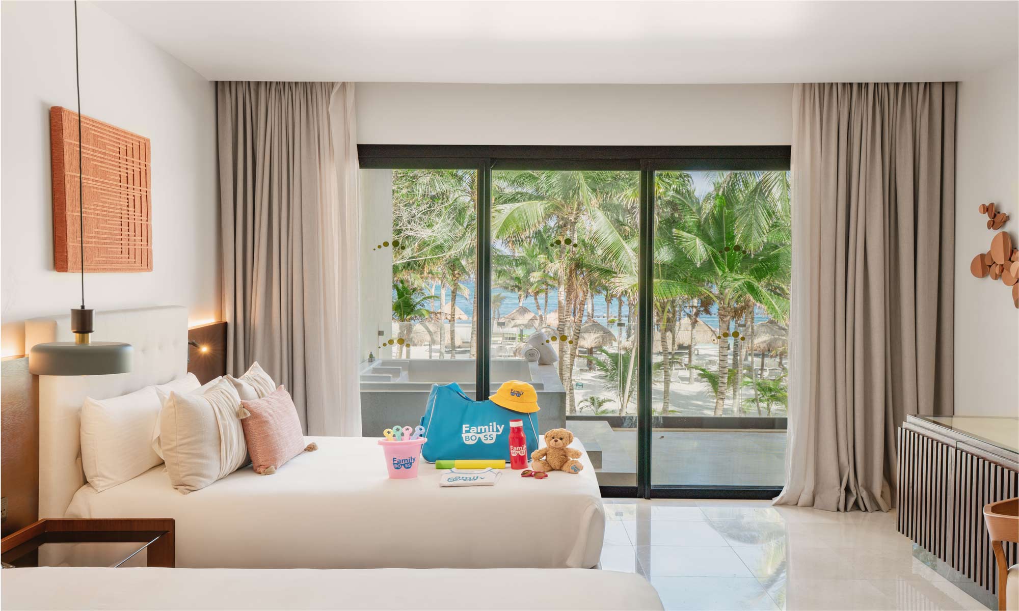 family-selection-at-grand-palladium-kantenah-resort-spa-suite-beachside-02.jpg