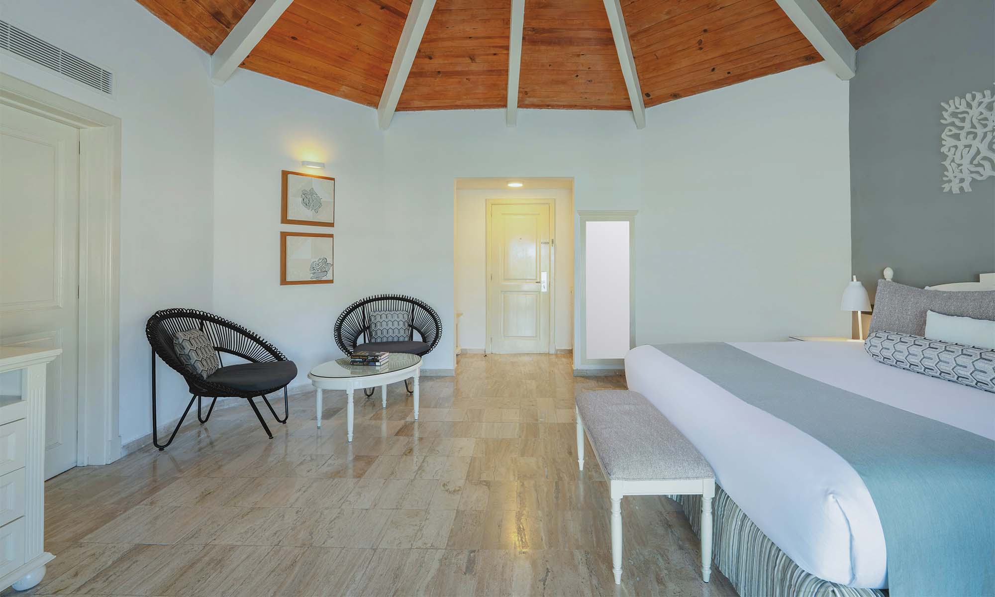 gp-white-sand-romance-bungalow-4.jpg
