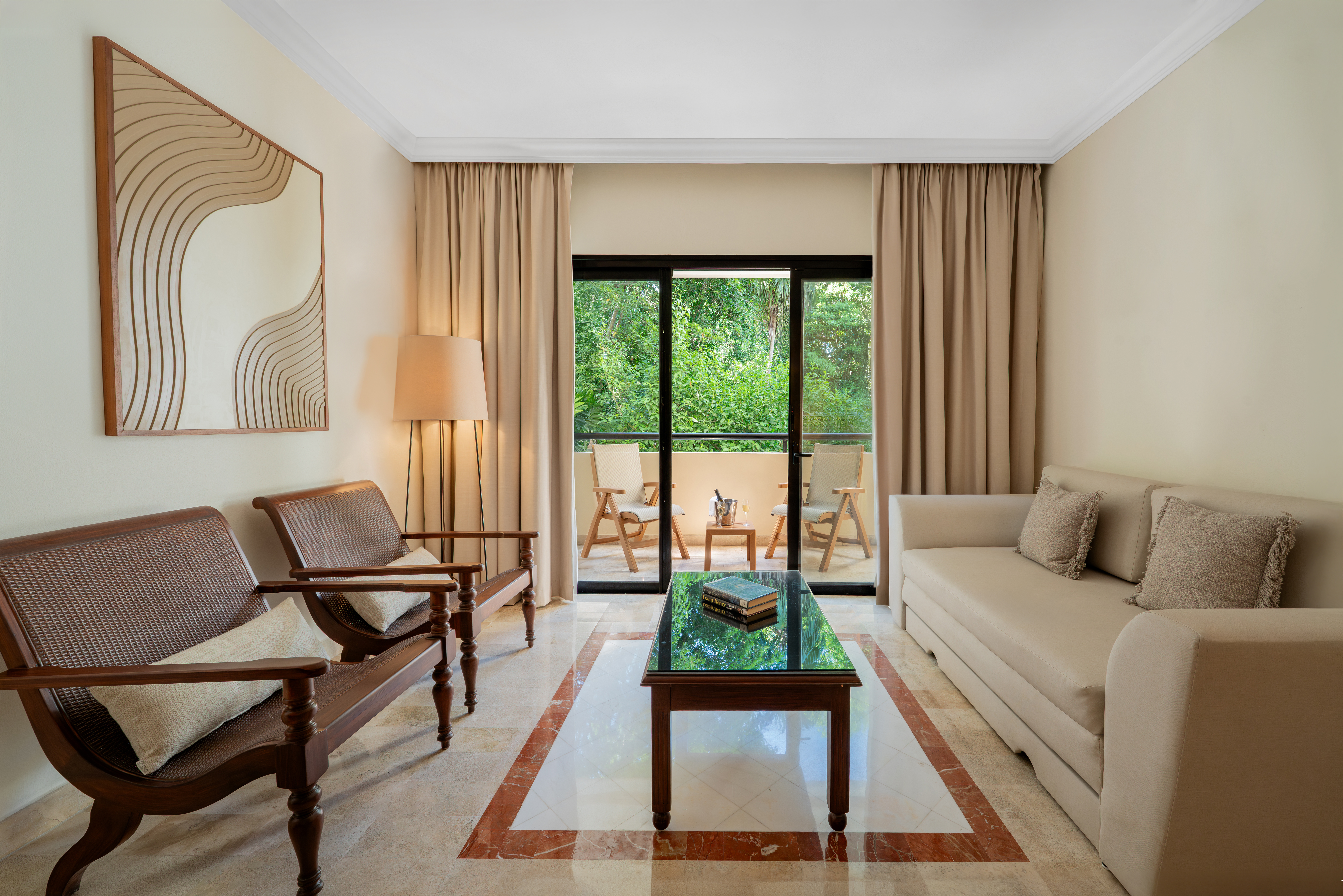 Junior Suite Poolside