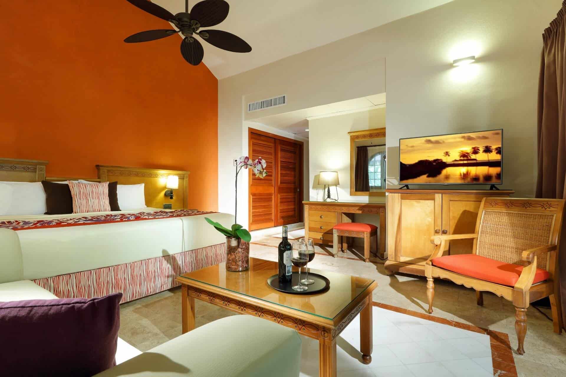 Grand Palladium White Sand Resort & Spa Romance Villa Suite Poolside