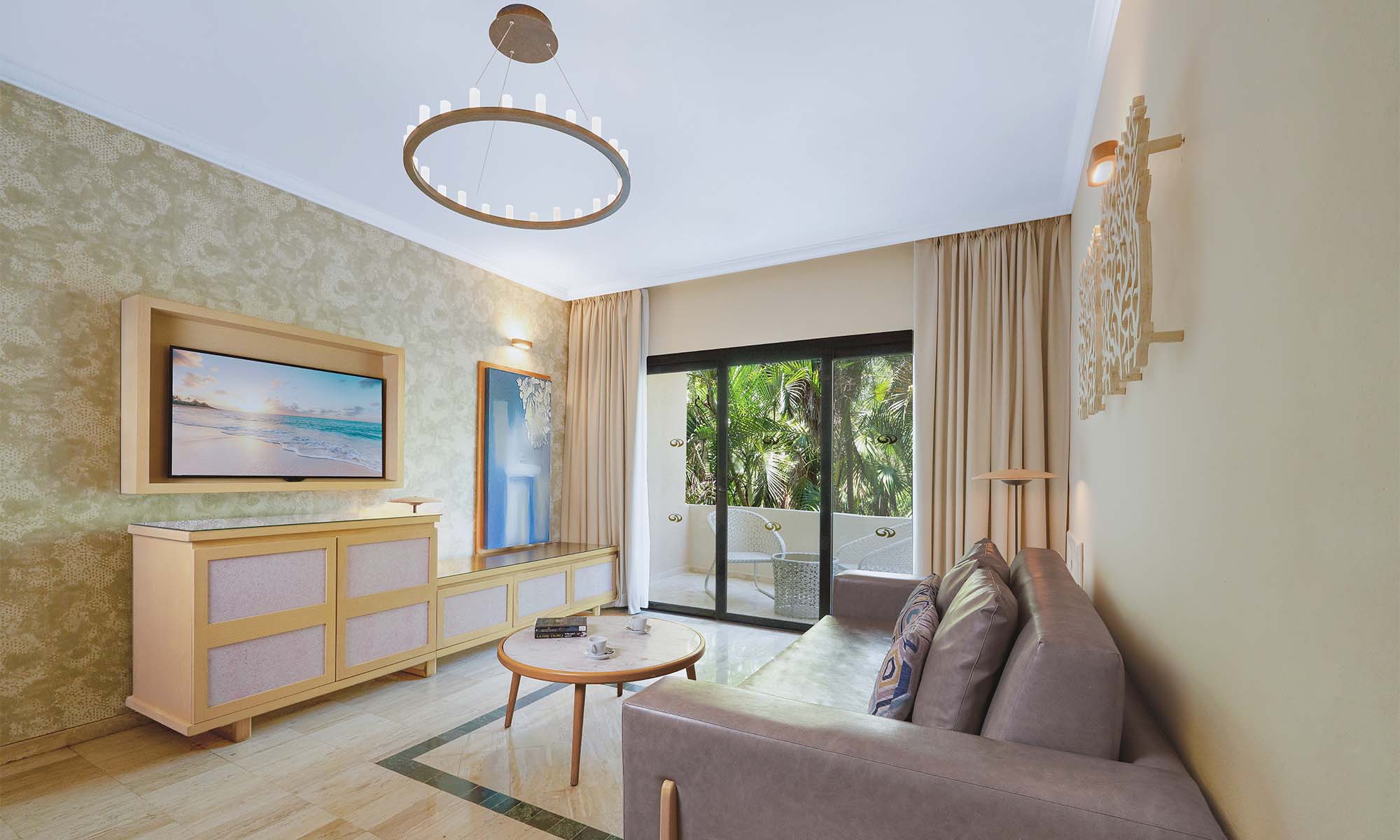 grand-palladium-select-white-sand-suite-beachside.jpg