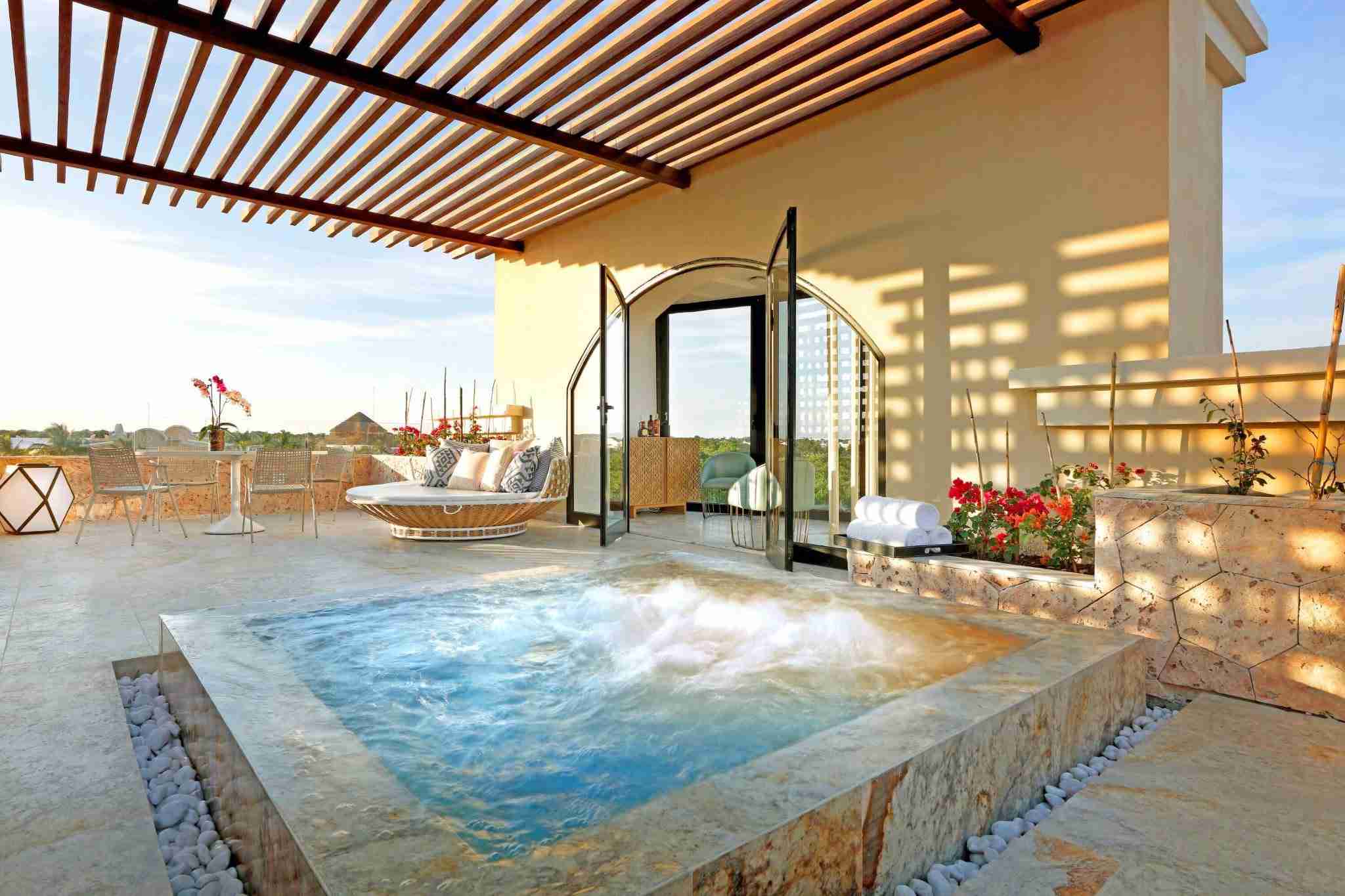 TRS-Yucatan-Ambassador-Suite-12