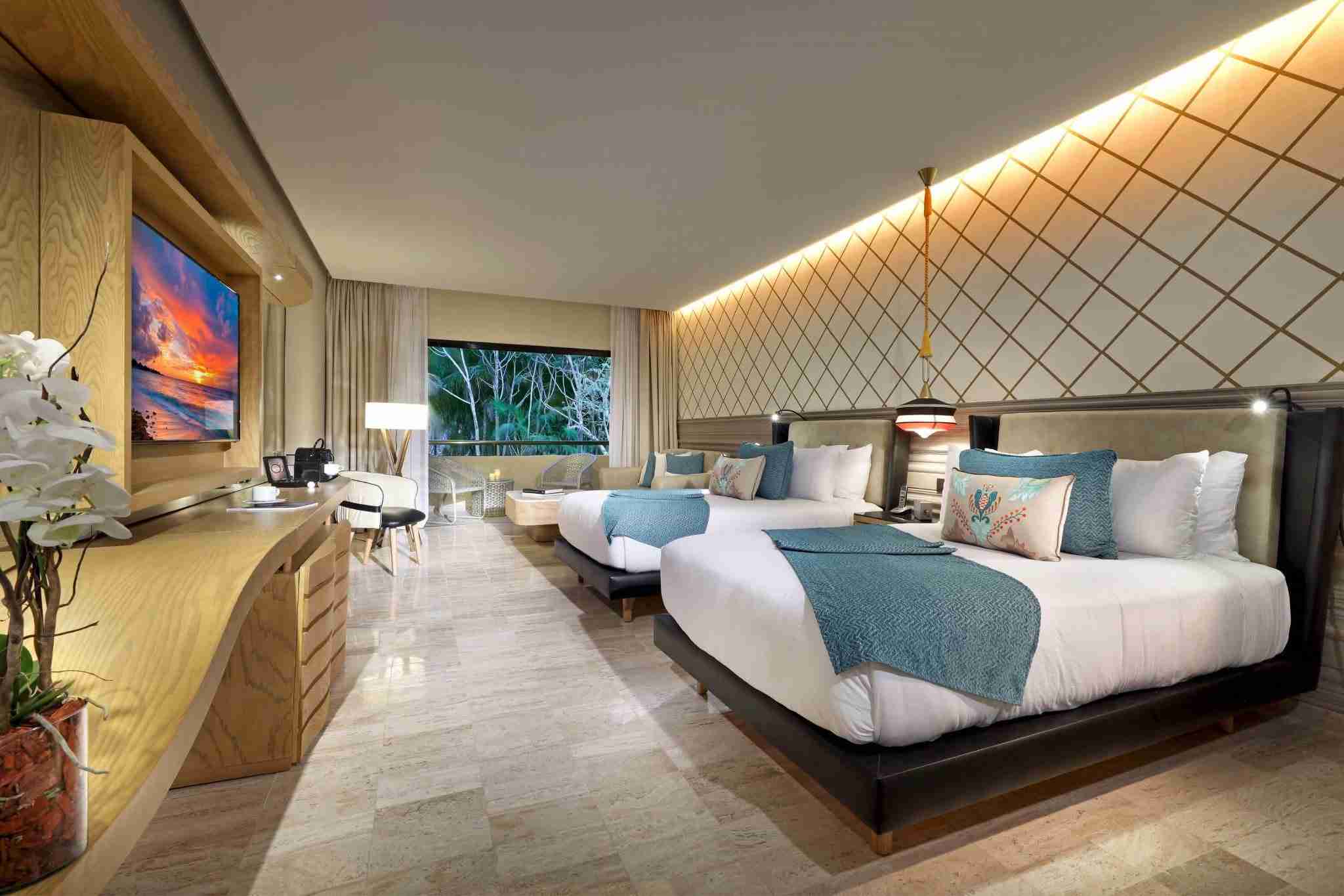 TRS-YUCATAN-Hotel-Junior-Suite-Jacuzzi-Terrace-Poolside5