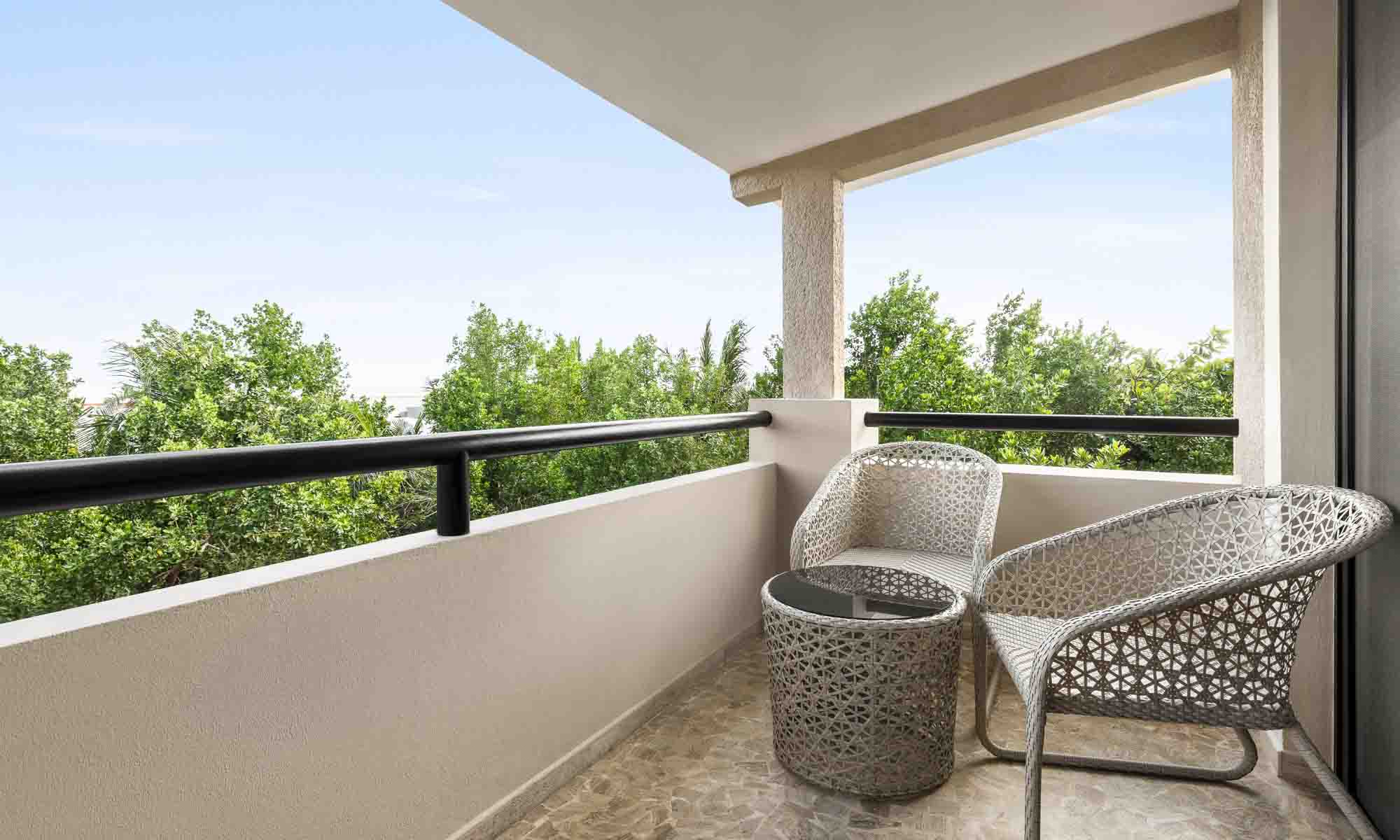TRS Yucatan Hotel Junior Suite Poolside