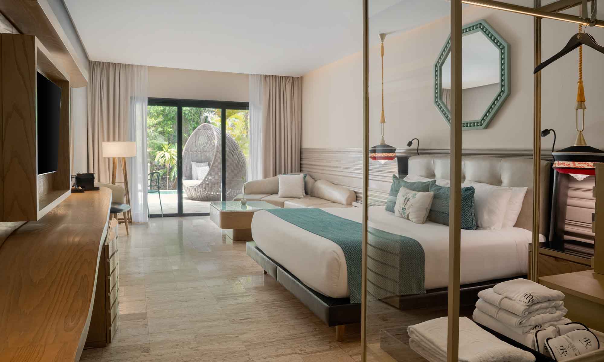 TRS Yucatan Hotel Junior Suite private pool