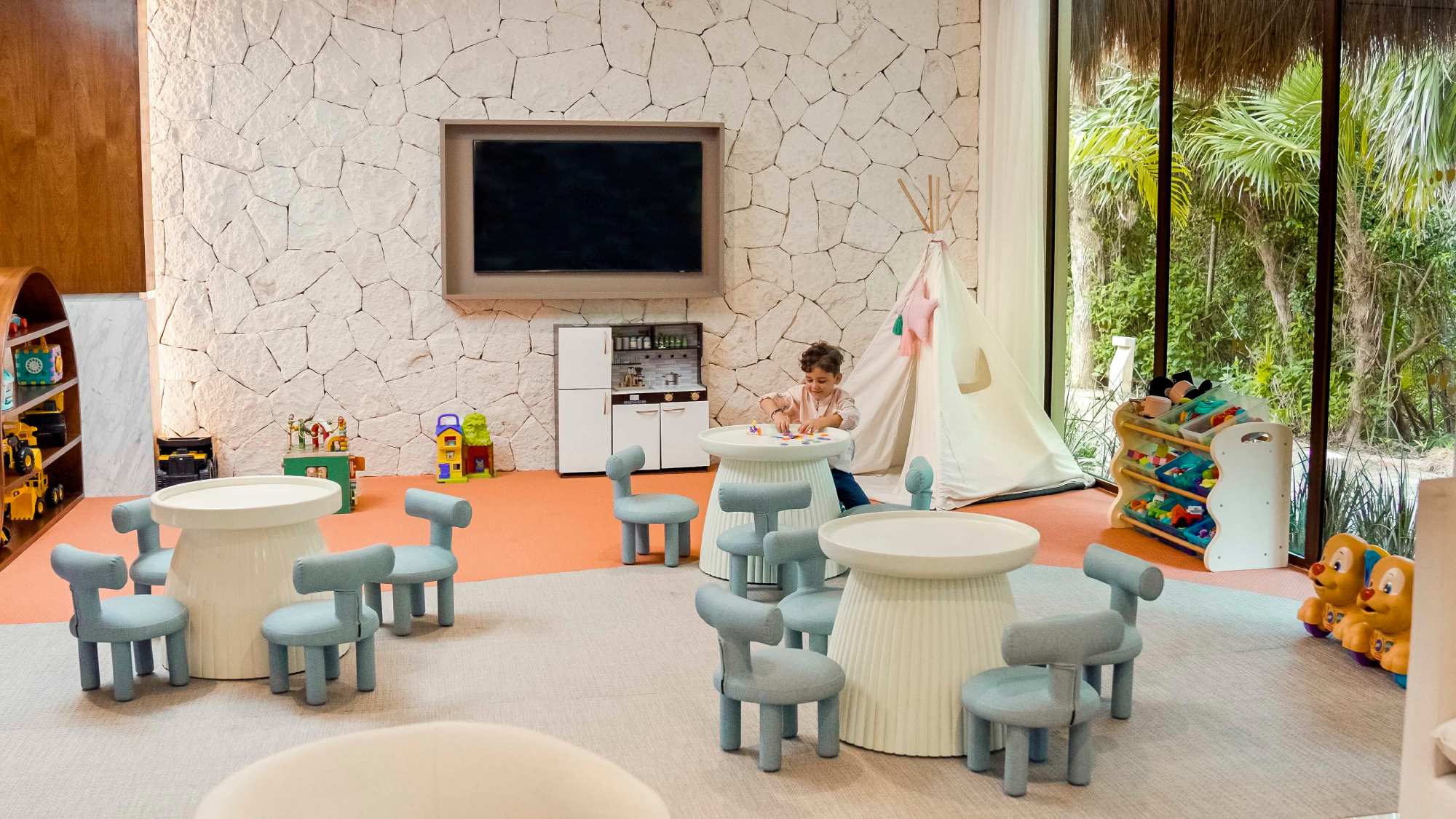 Family Selection at Grand Palladium Kantenah Resort & Spa Lobby