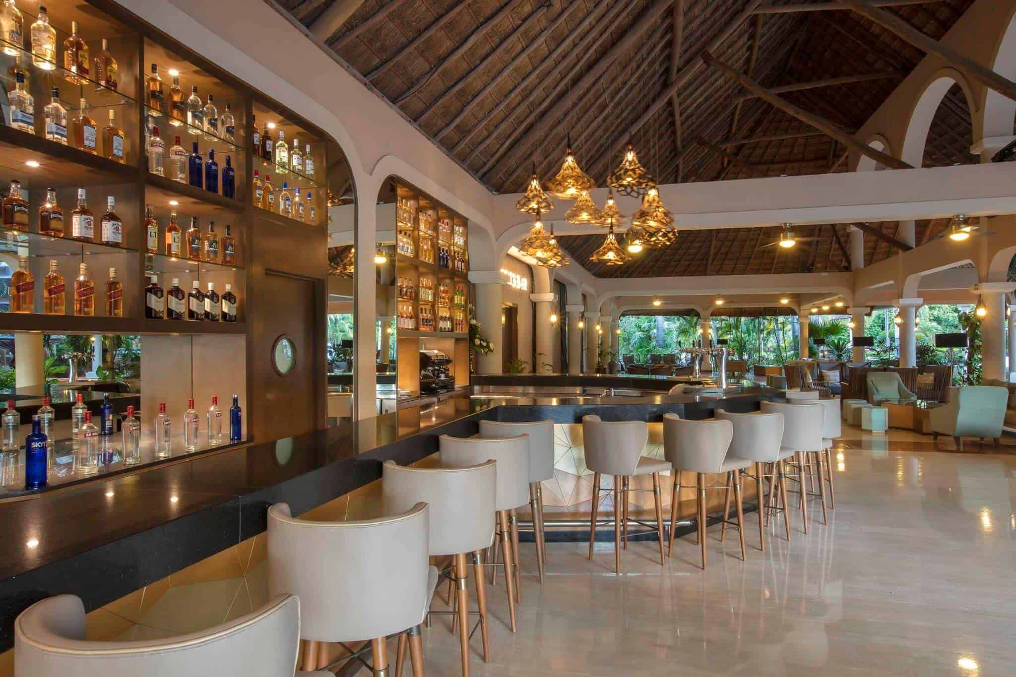 Colonial Lobby Bar