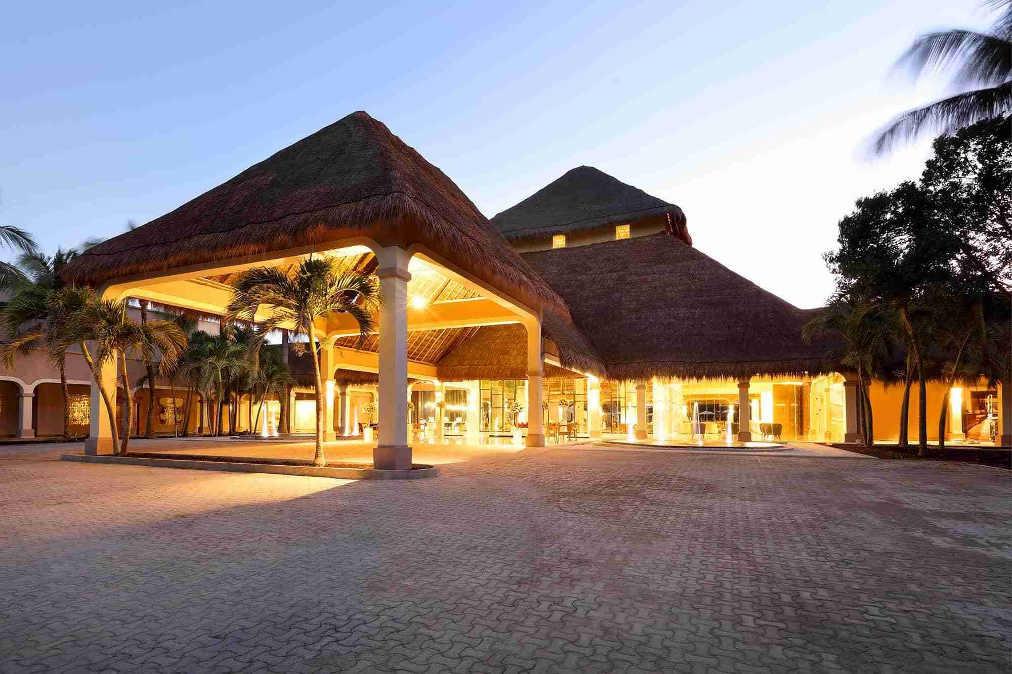 TRS Yucatan Hotel Lobby