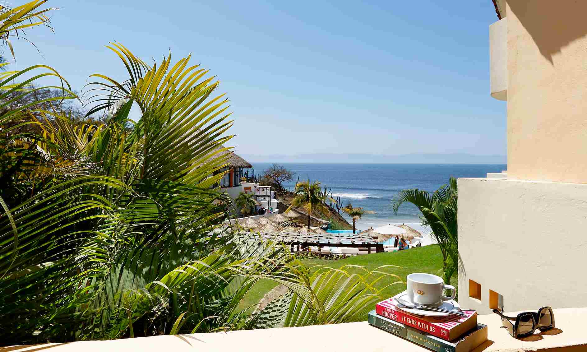 grand-palladium-vallarta-resort-spa-deluxe-ocean-view-2