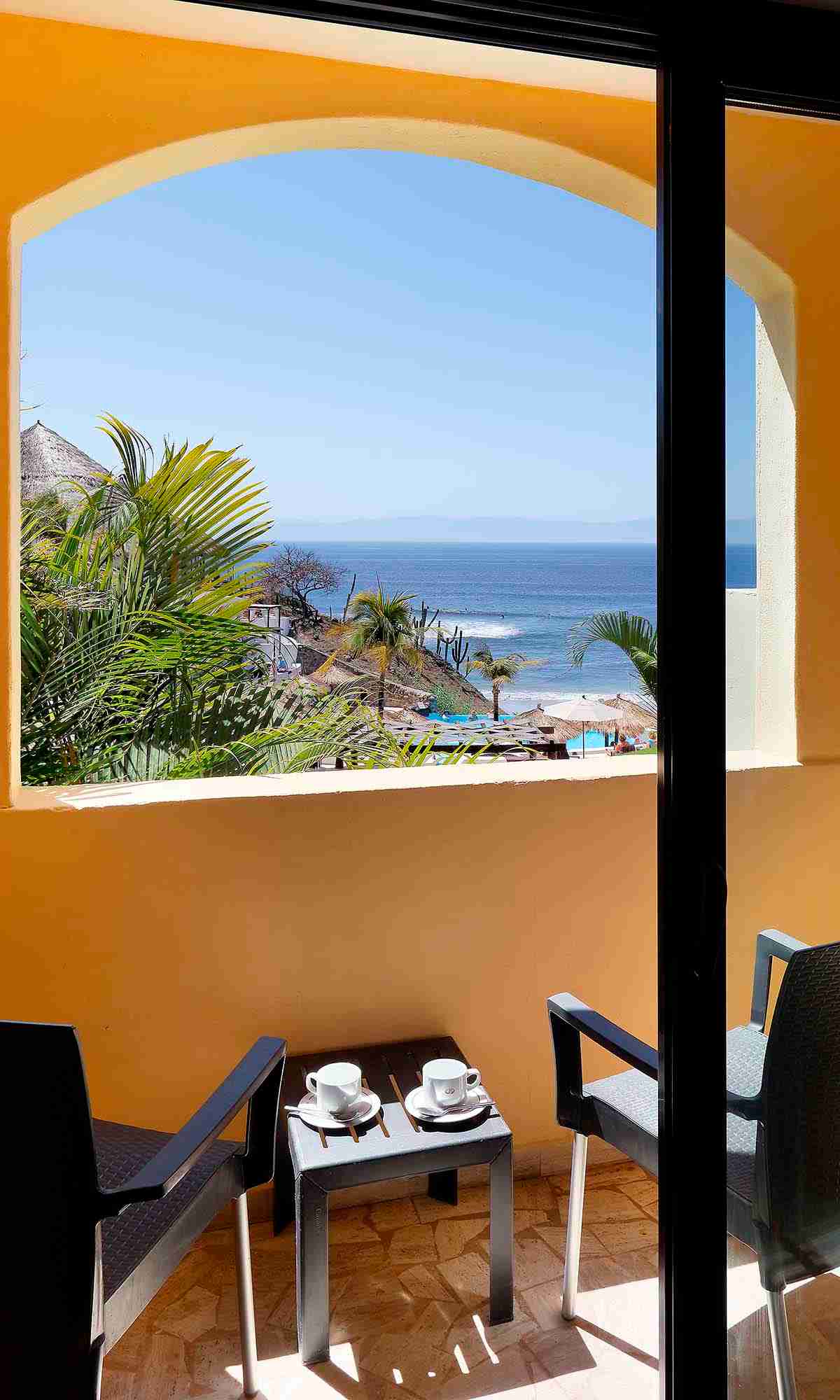 grand-palladium-vallarta-resort-spa-deluxe-ocean-view-3