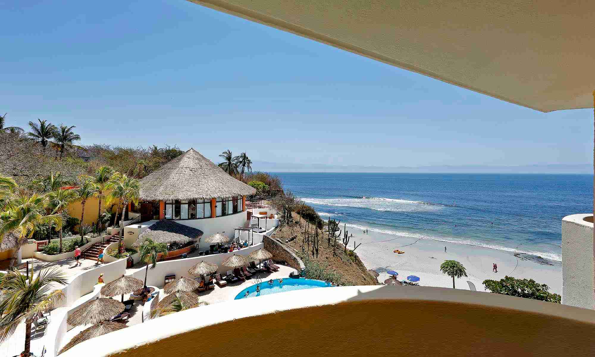 grand-palladium-vallarta-resort-spa-deluxe-panoramic-ocean-view